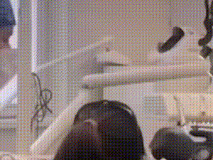 GIF：但凡失误一次，一屋子人就地吃席