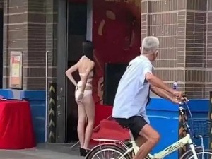 我有一辆三十多年的车，要做大保养了！