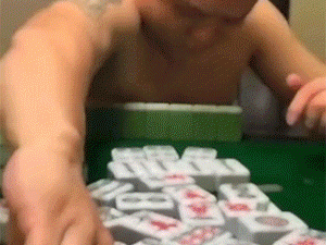 GIF：钱包此时的心情跟过山车似的